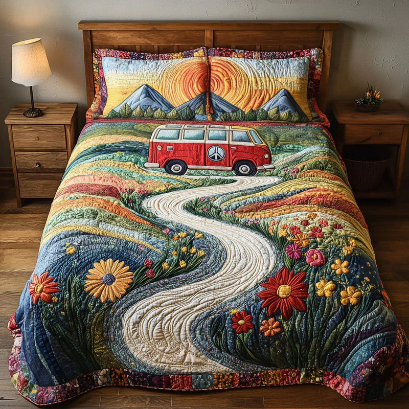 Vintage Travel Design 3-Piece Quilted Bed Linen Set